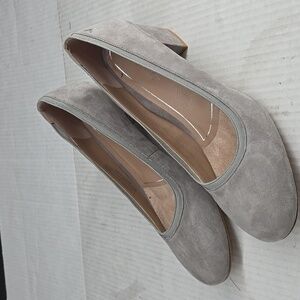 Vionic Natalie Suede Gray Block Heels 9.5